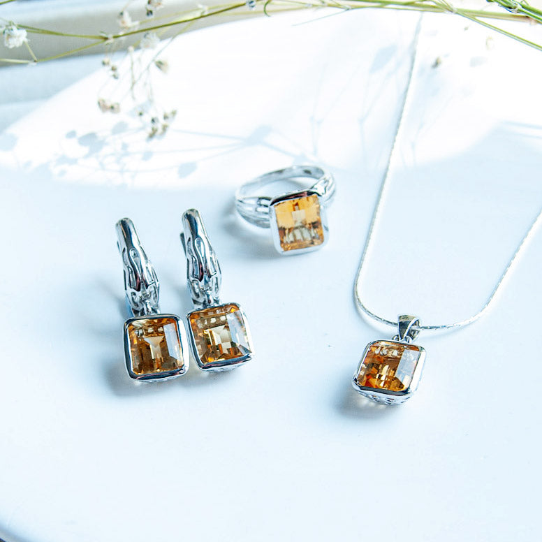 טבעת כסף "בלייר" עם אבן סטרין