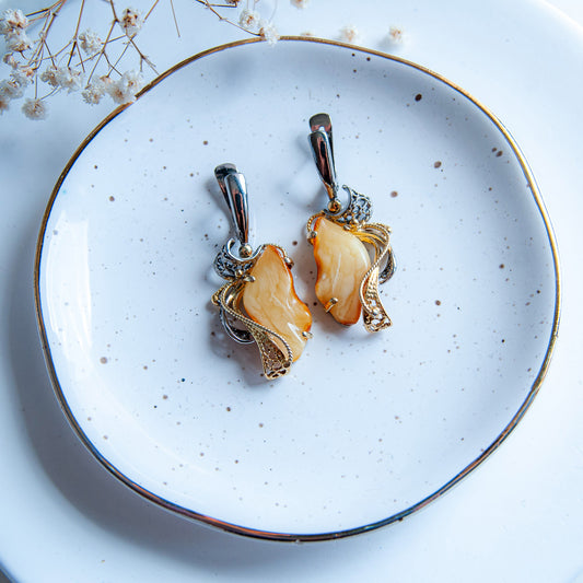 עגילי "מגי" ענבר צהוב בעבודת יד