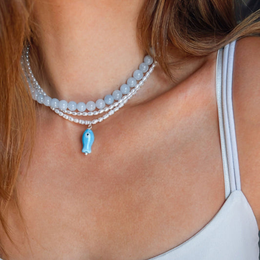 שרשרת פנינים אן עם תליון דג