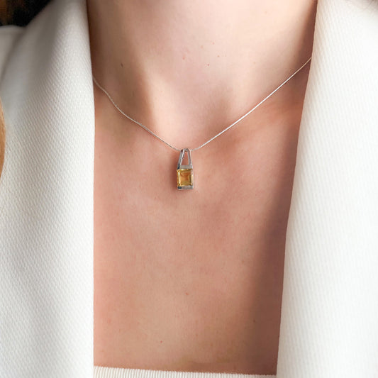 תליון כסף "מונה" עם סטרין