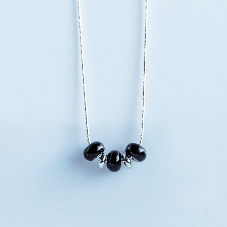 BLACK ONYX שרשרת כסף קובה