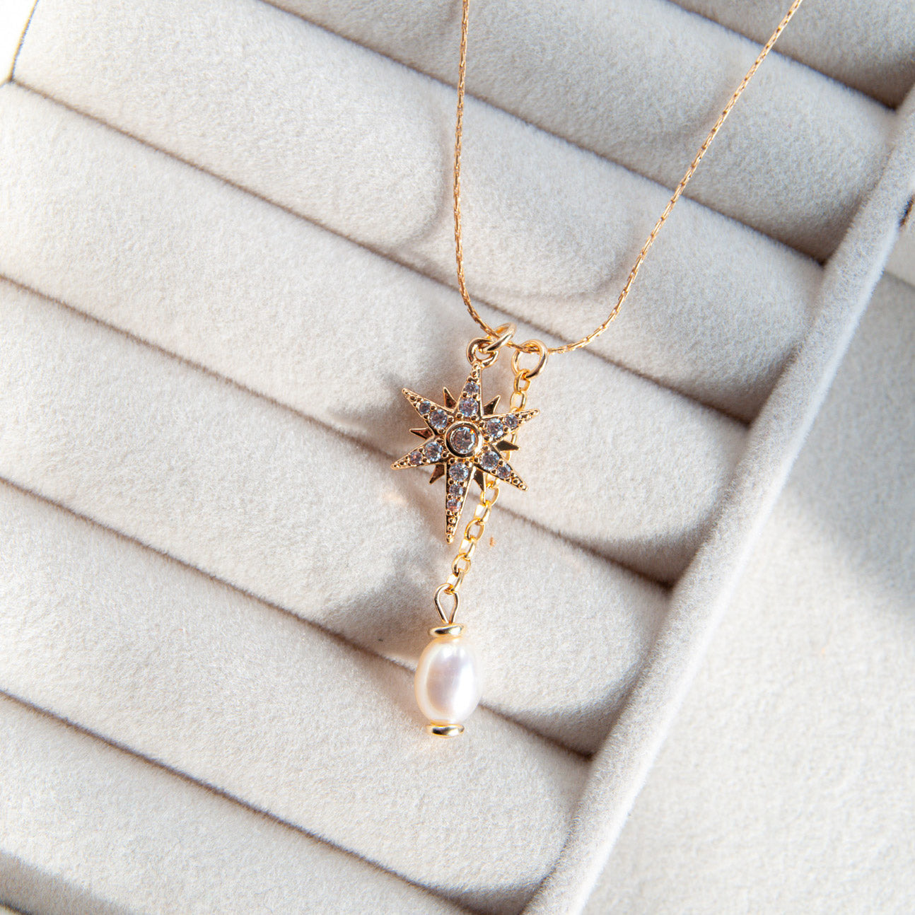 G DAISY שרשרת פנינה