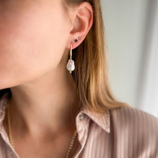 G HEART עגילי פנינה שטוחה