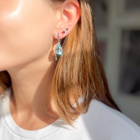 עגיל כסף "אליסיה" עם אבני בלו טופז