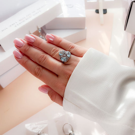 טבעת כסף "מרין" עם בלו טופז