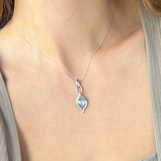 תליון כסף טהור "סרינה" עם אבן בלו טופז