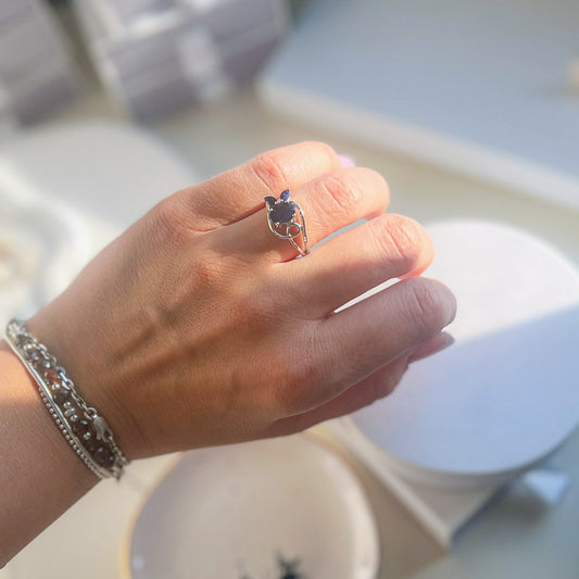 טבעת כסף "לינדה" עם אבני ספיר