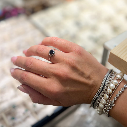 טבעת כסף טהור "רון" עם אבן ספיר