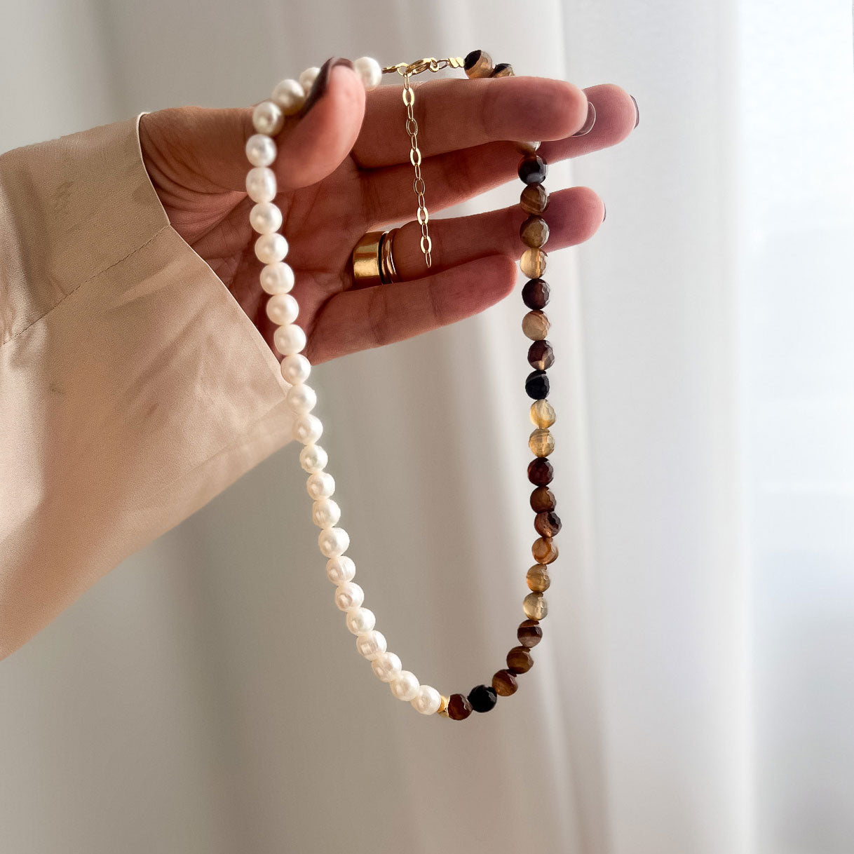 שרשרת ליה חצי־חצי אגת ופנינים