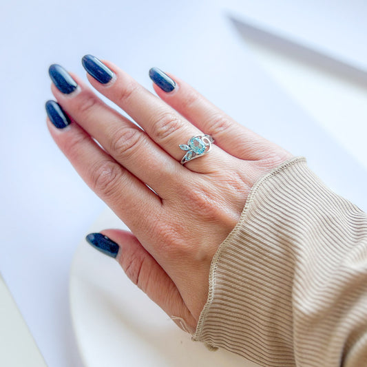 טבעת כסף "לינדה" עם אבני בלו טופז