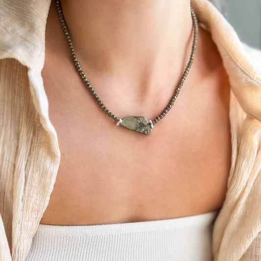 TREASURE שרשרת אבני פיריט