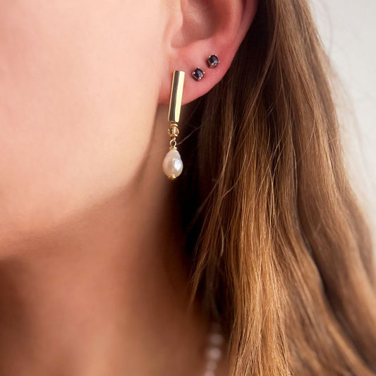 G עגילי פנינה עם אבני סטרין מיילי