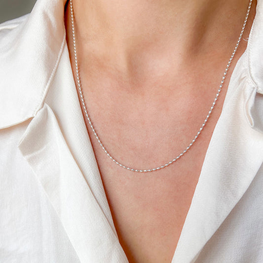 COLOR BREEZE שרשרת כסף אורז עדינה