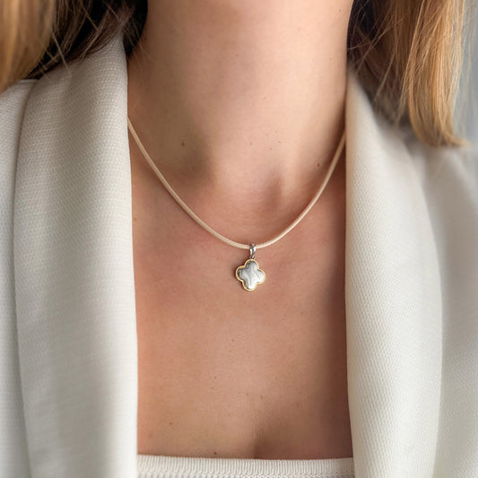 MARCH תליון תלתן