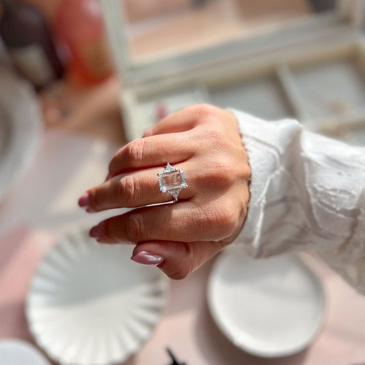 טבעת כסף "ריין" עם טופז לבן