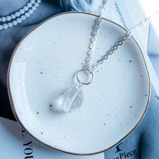 שרשרת כסף עם קוורץ שקופה