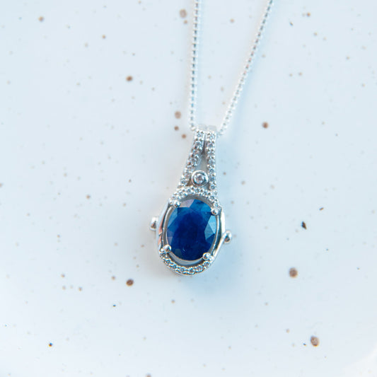 תליון מכסף טהור "נועה" עם אבן ספיר