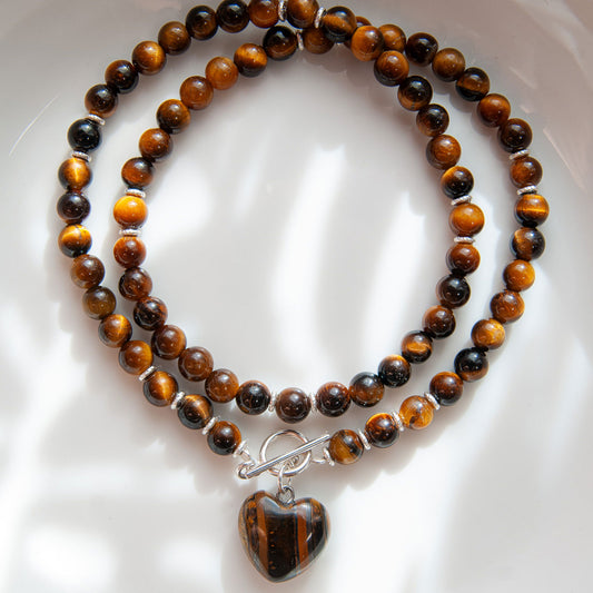 שרשרת מאבני עין הנמר עם תליון לב