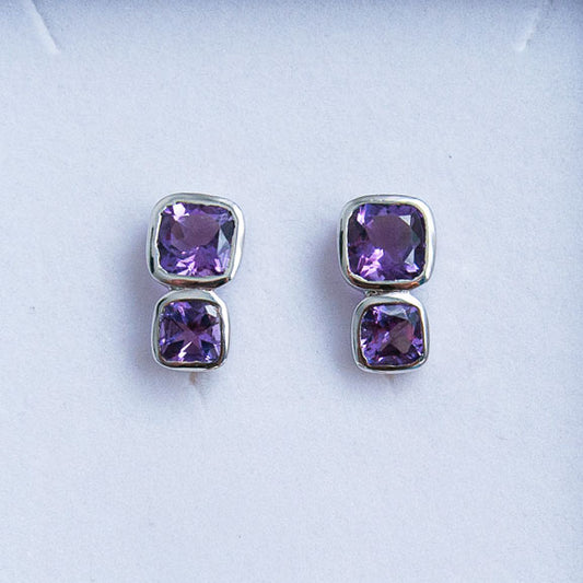 עגילי כסף "אלה" עם אבני אמטיסט