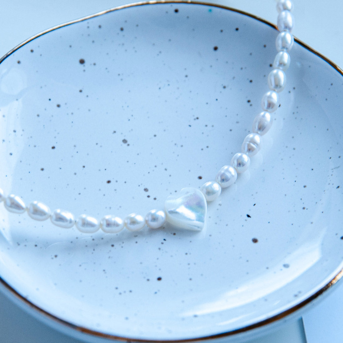 L שרשרת פנינים לבנות