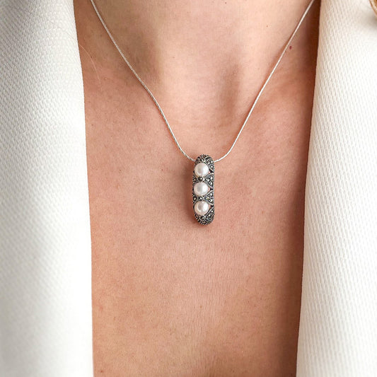 VIOLET שרשרת כסף עם פנינה