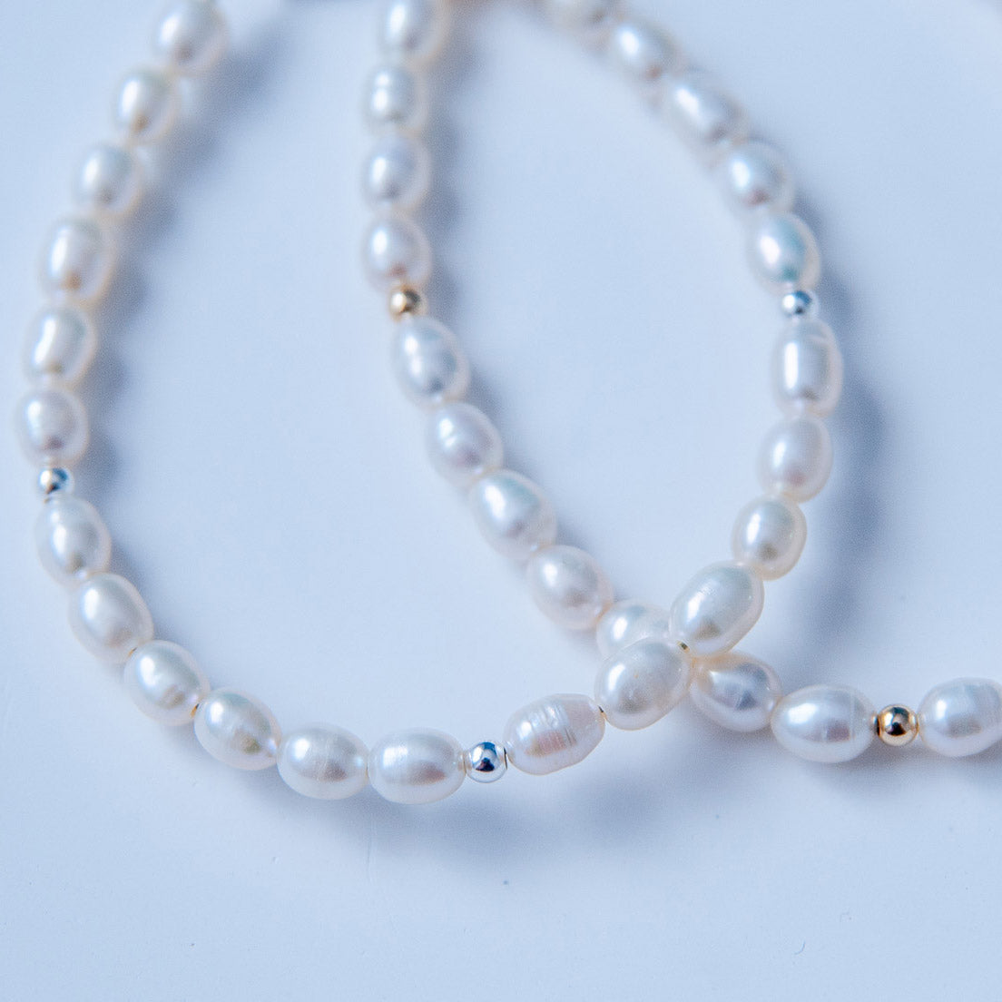 WHITE BEATRICE צמיד פנינים