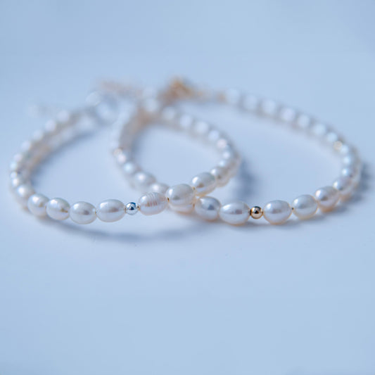 WHITE BEATRICE צמיד פנינים