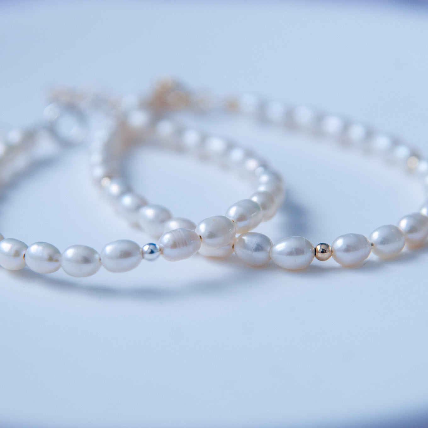 WHITE BEATRICE צמיד פנינים