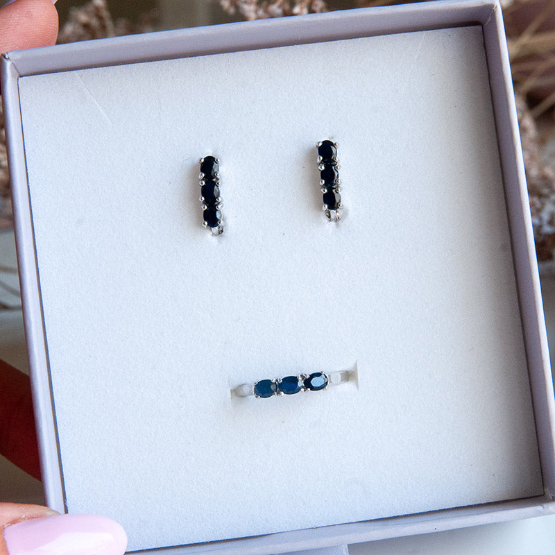 טבעת כסף "אוליב" עם אבני ספיר