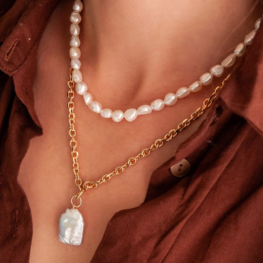 שרשרת פנינים שרלוט לבנה