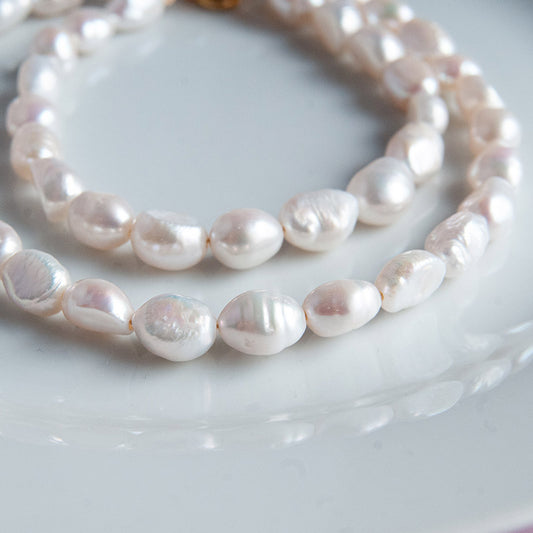 שרשרת פנינים שרלוט לבנה