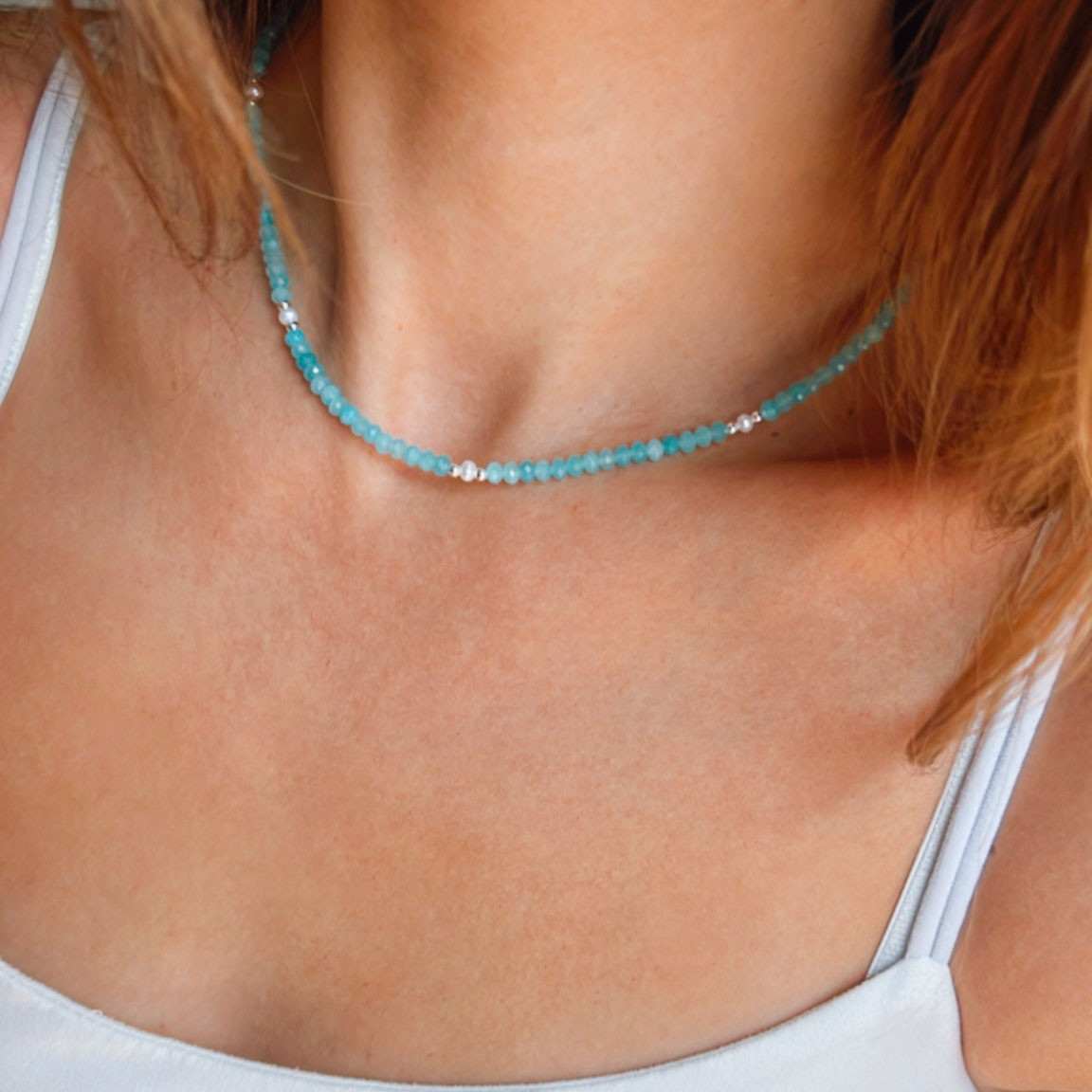 ARI שרשרת אבני אמזונייט בשילוב פנינים