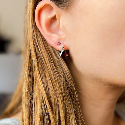 עגילי כסף "לילי" עם אבני גרנט