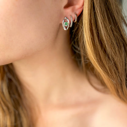 עגילי כסף "אגתה" עם אבן אמרלד