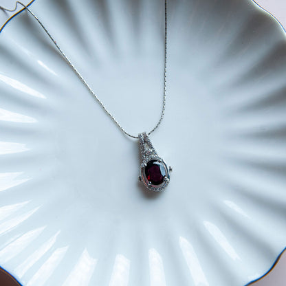 תליון כסף "נועה" עם אבן גרנט