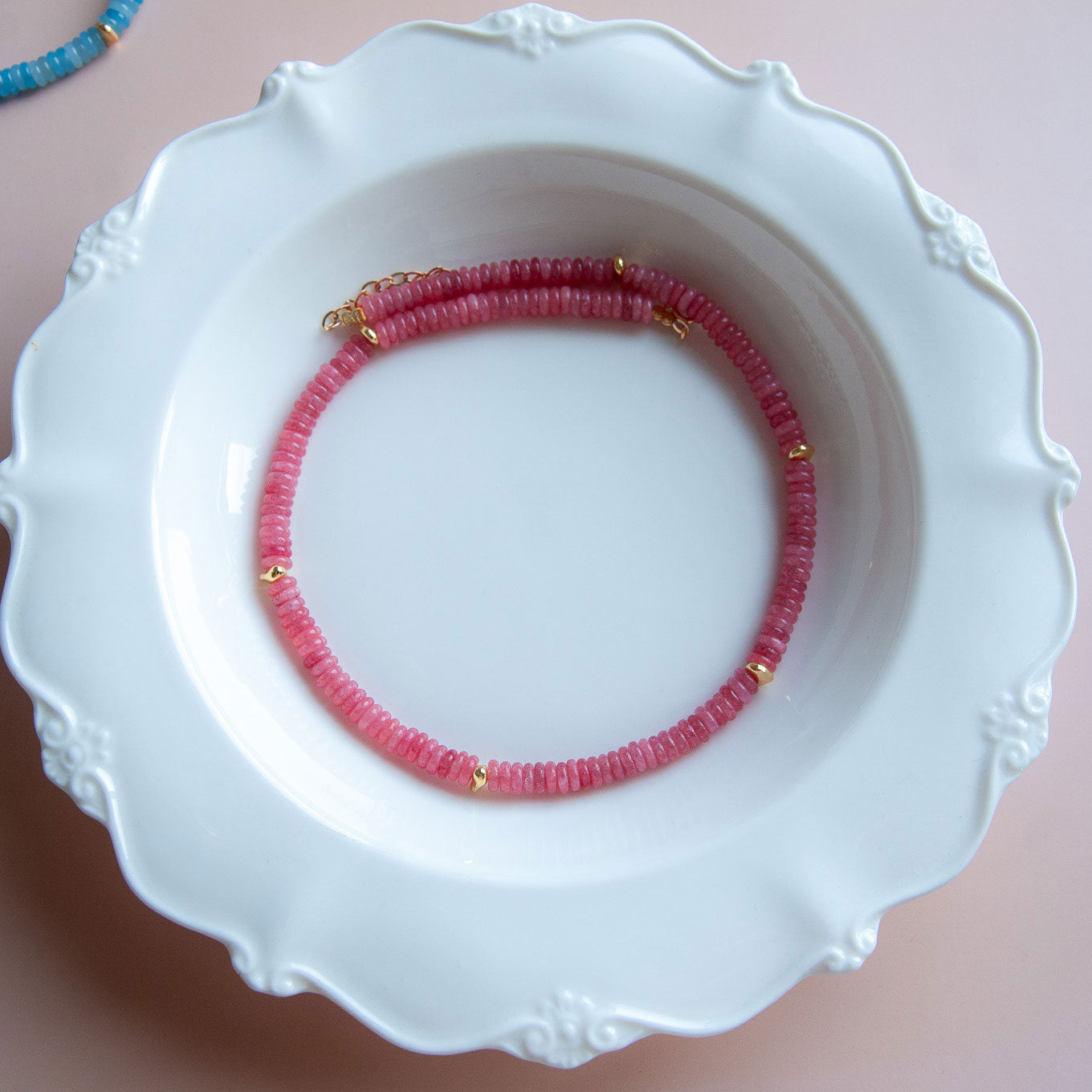 שרשרת לורן מאבני ג'ייד ורוד