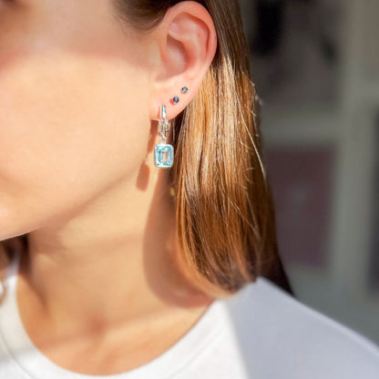 עגיל כסף "בלייר" עם אבני בלו טופז