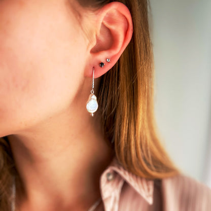 S HEART עגילי פנינה שטוחה