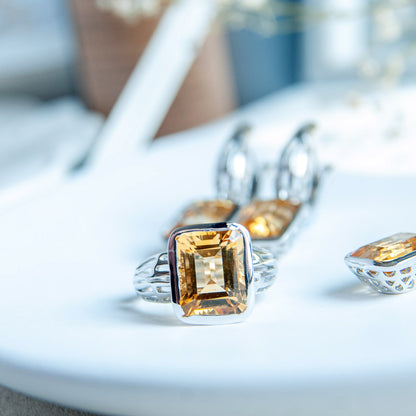 טבעת כסף "בלייר" עם אבן סטרין