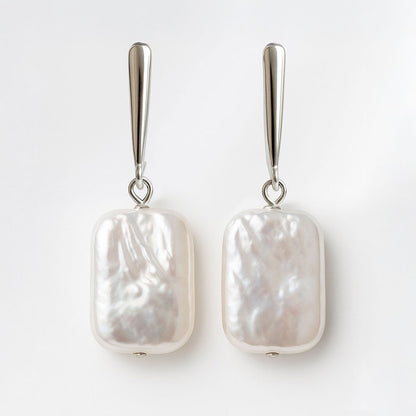 עגילי "אנה" עם פנינת בארוק