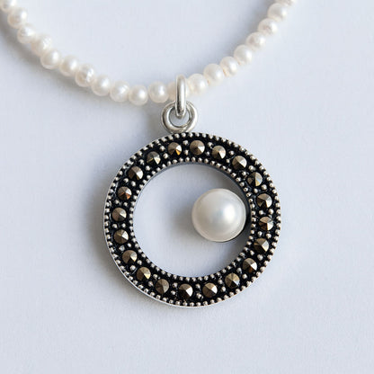 SNOW WHITE שרשרת פנינים