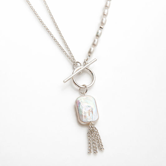 שרשרת "ג'יפסי" מכסף טהור ופנינים עם תליון פנינה מרובעת