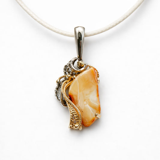 תליון כסף "מגי" עם ענבר צהוב בעבודת יד