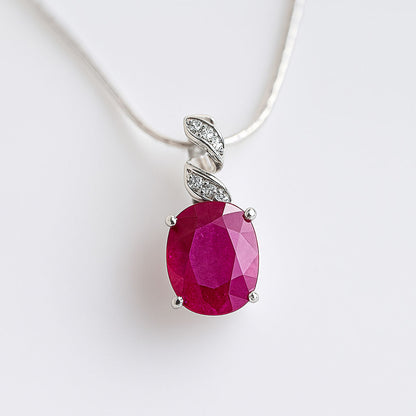 תליון כסף "אניה" עם אבן רובי