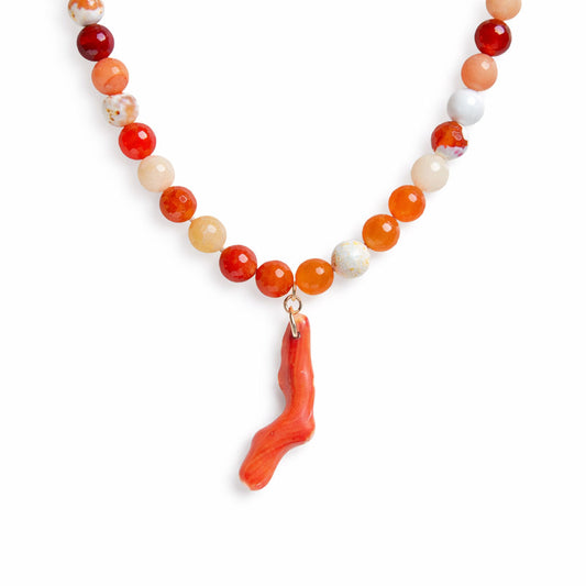 שרשרת ליאה עם תליון קורל פראי