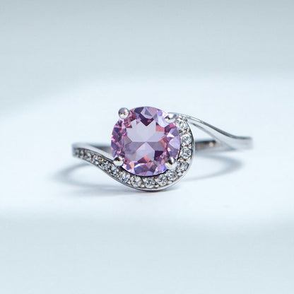 טבעת כסף "קלואי" עם אבן אמטיסט