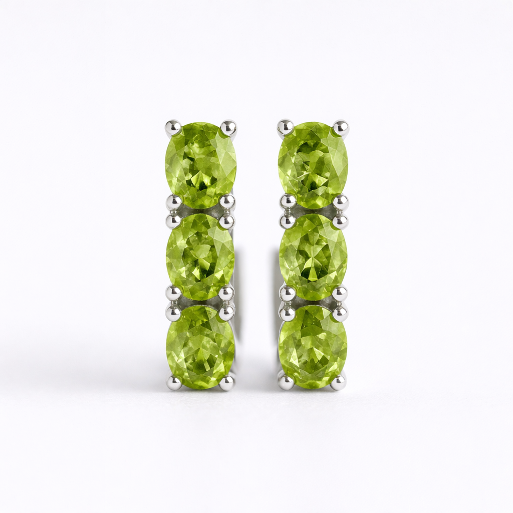 עגילי כסף "אוליב" עם אבני פרידוט