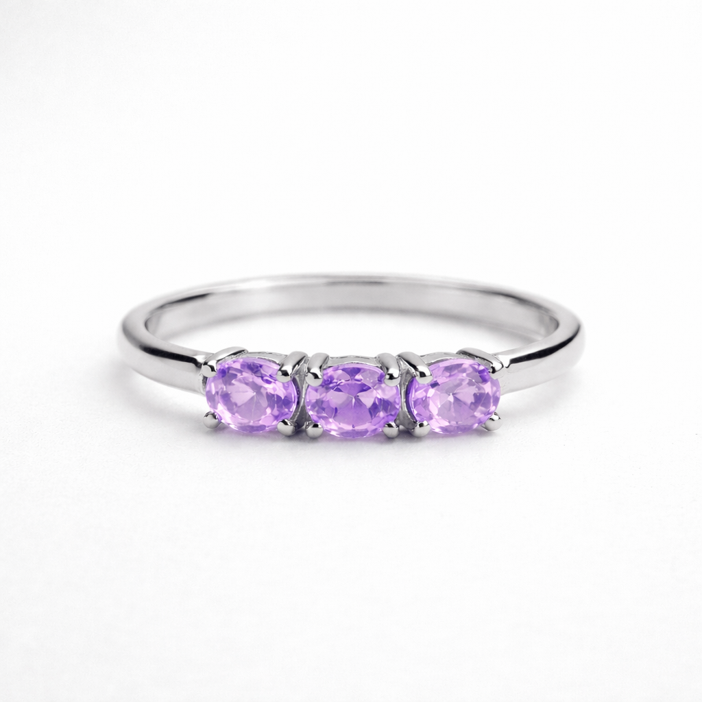 טבעת כסף "אוליב" עם אמטיסט בהירה