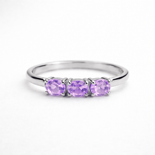 טבעת כסף "אוליב" עם אמטיסט בהירה