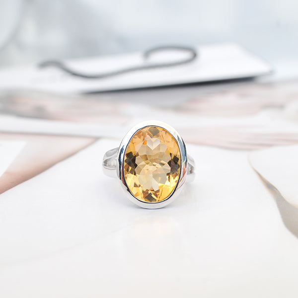 טבעת כסף שרליז עם אבן סטרין